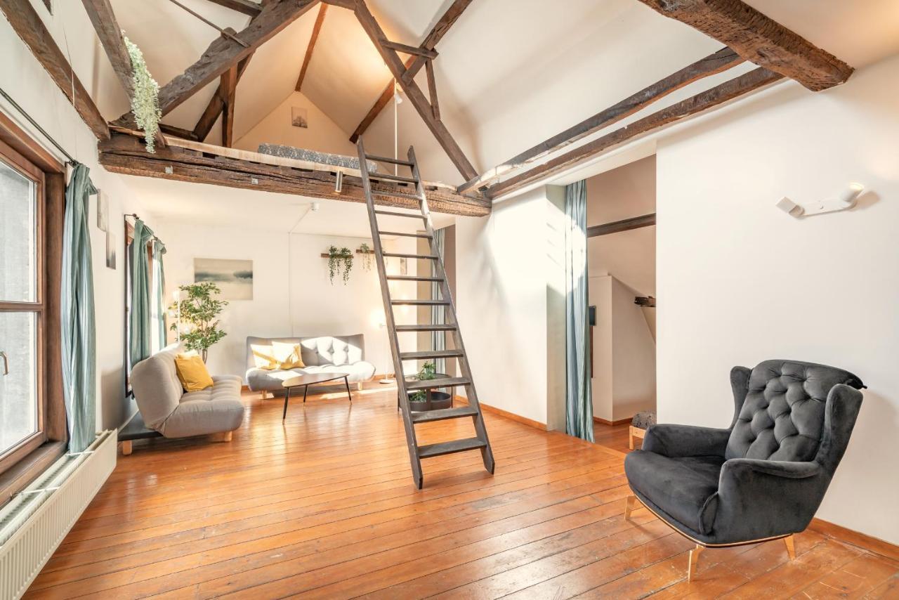 The Old Town Lodge In The Heart Of Antwerpen Bagian luar foto
