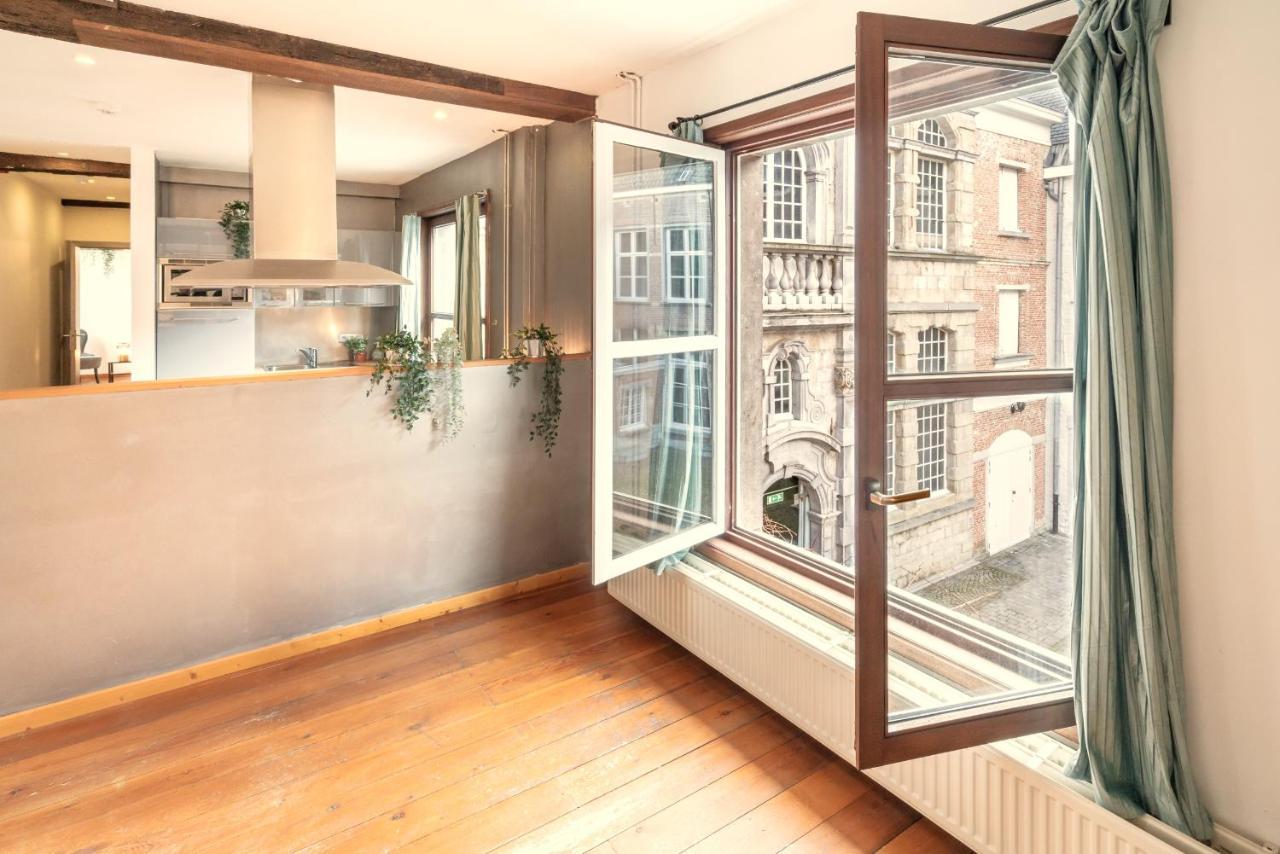 The Old Town Lodge In The Heart Of Antwerpen Bagian luar foto